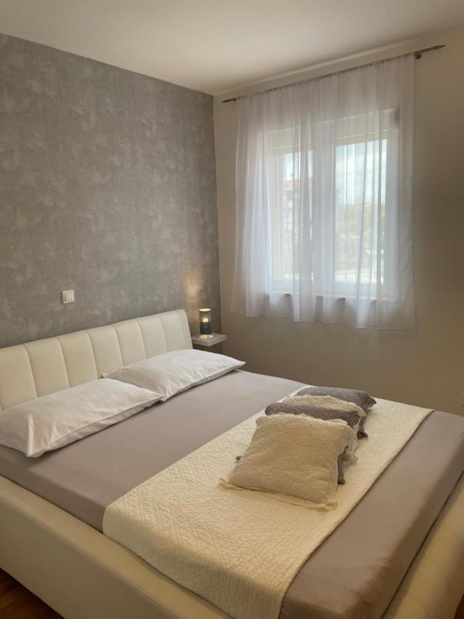 Apartments Tony Biograd Na Moru Εξωτερικό φωτογραφία