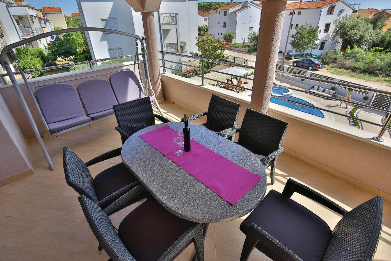 Apartments Tony Biograd Na Moru Εξωτερικό φωτογραφία
