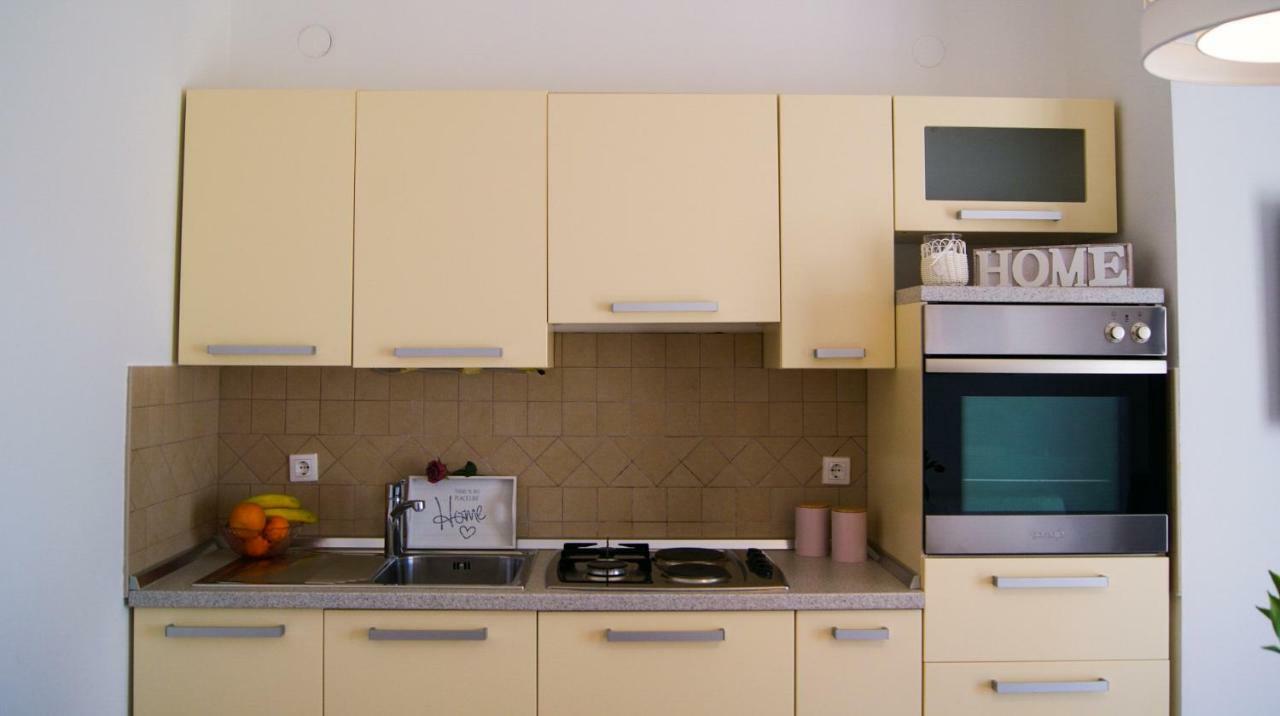 Apartments Tony Biograd Na Moru Εξωτερικό φωτογραφία