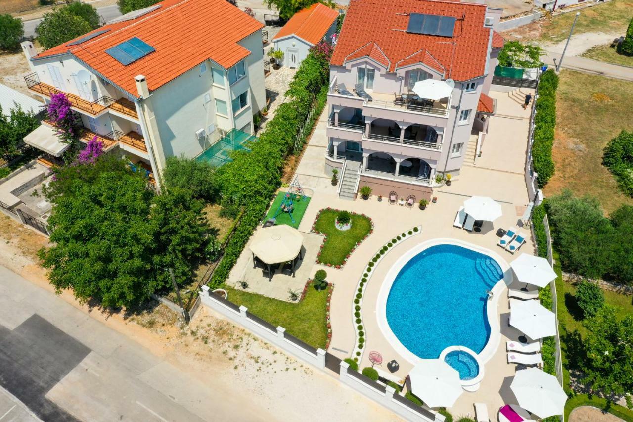 Apartments Tony Biograd Na Moru Εξωτερικό φωτογραφία