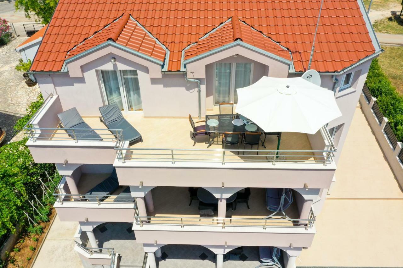 Apartments Tony Biograd Na Moru Εξωτερικό φωτογραφία