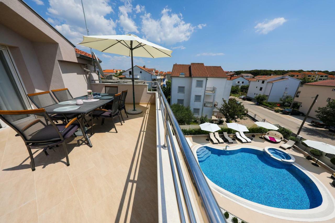 Apartments Tony Biograd Na Moru Εξωτερικό φωτογραφία