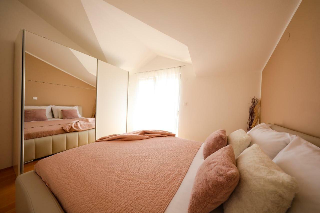 Apartments Tony Biograd Na Moru Εξωτερικό φωτογραφία