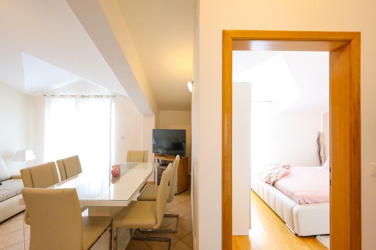 Apartments Tony Biograd Na Moru Εξωτερικό φωτογραφία