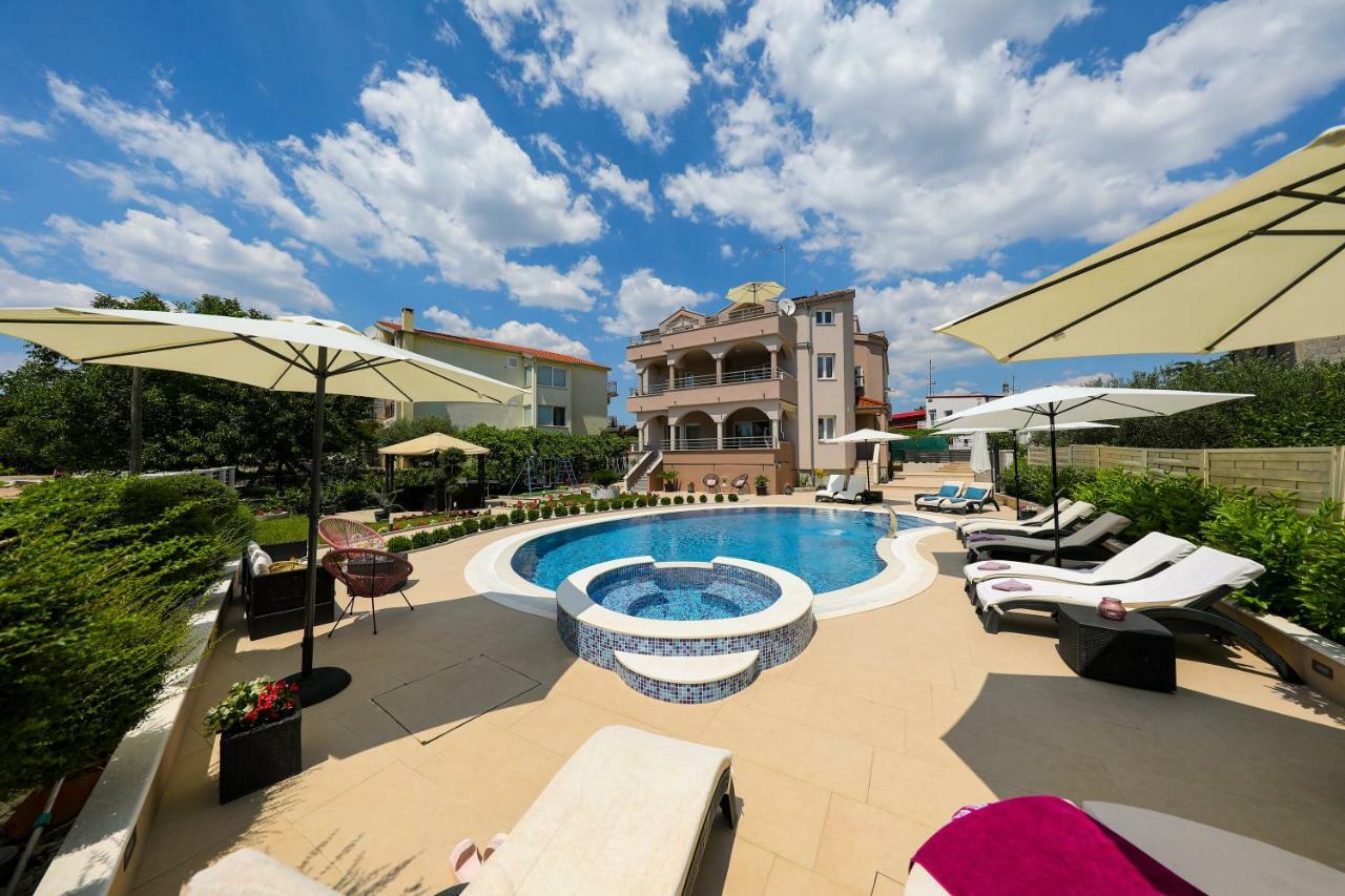 Apartments Tony Biograd Na Moru Εξωτερικό φωτογραφία