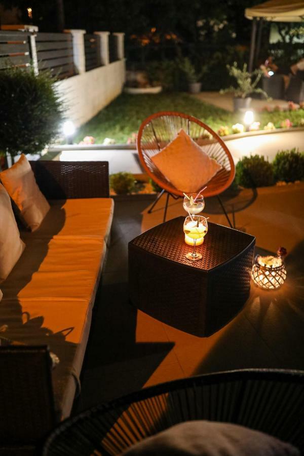 Apartments Tony Biograd Na Moru Εξωτερικό φωτογραφία