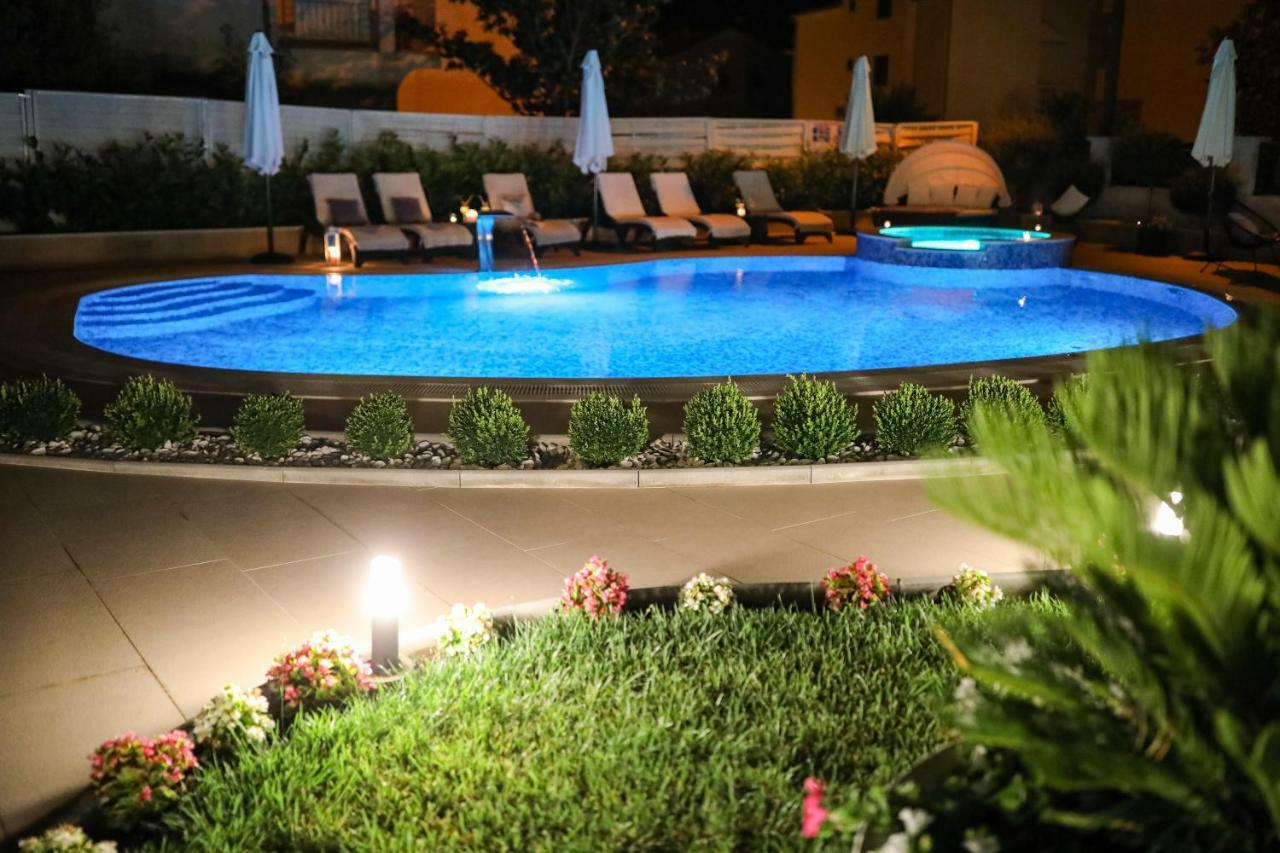 Apartments Tony Biograd Na Moru Εξωτερικό φωτογραφία